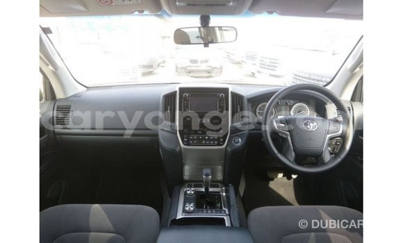 Acheter Import Voiture Toyota Land Cruiser Noir à Import - Dubai, Namibie Acheter Import Voiture Toyota Land Cruiser Noir à Import - Dubai, Namibie