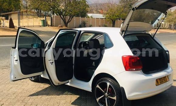 Acheter Occasion Voiture Volkswagen Polo Blanc à Windhoek, Namibie Acheter Occasion Voiture Volkswagen Polo Blanc à Windhoek, Namibie