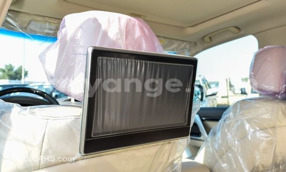 Buy Import Toyota Land Cruiser White Car in Import - Dubai in Namibia Buy Import Toyota Land Cruiser White Car in Import - Dubai in Namibia