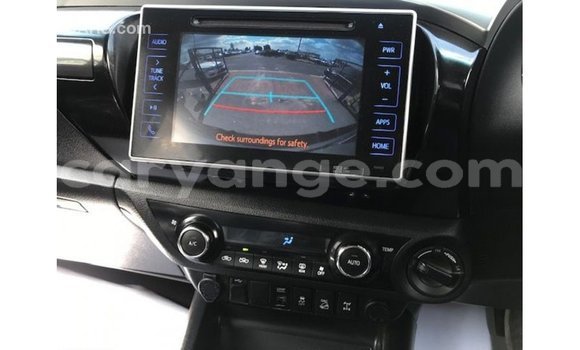 Acheter Import Voiture Toyota Hilux Autre à Import - Dubai, Namibie Acheter Import Voiture Toyota Hilux Autre à Import - Dubai, Namibie