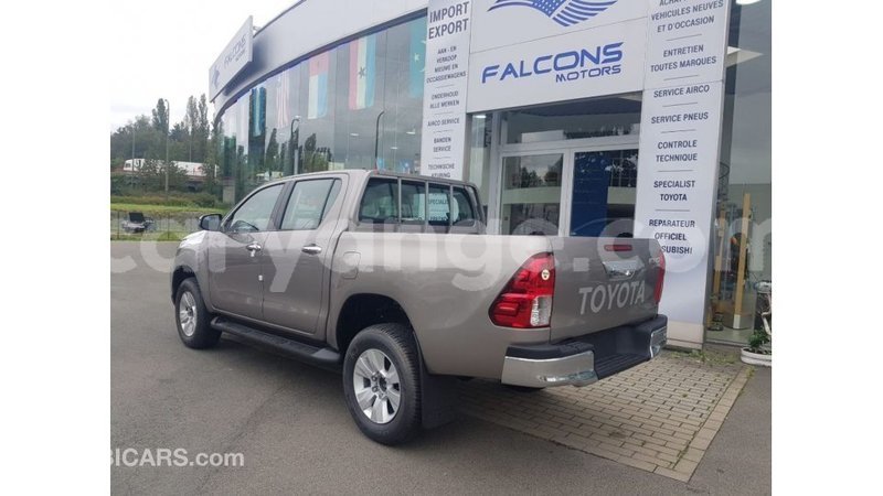Big with watermark toyota hilux namibia import dubai 12009