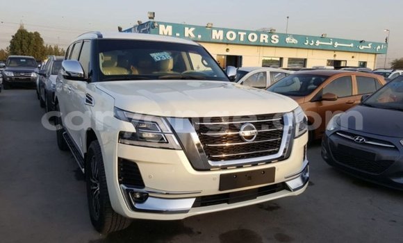 Acheter Import Voiture Nissan Patrol Blanc à Import - Dubai, Namibie Acheter Import Voiture Nissan Patrol Blanc à Import - Dubai, Namibie
