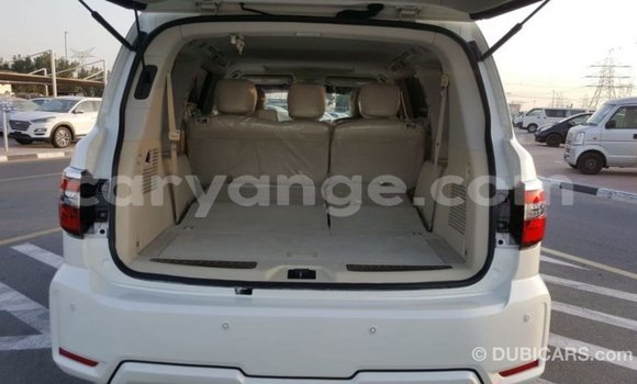 Acheter Import Voiture Nissan Patrol Blanc à Import - Dubai, Namibie Acheter Import Voiture Nissan Patrol Blanc à Import - Dubai, Namibie