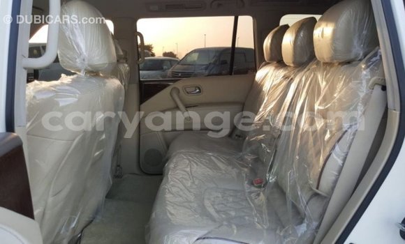Acheter Import Voiture Nissan Patrol Blanc à Import - Dubai, Namibie Acheter Import Voiture Nissan Patrol Blanc à Import - Dubai, Namibie
