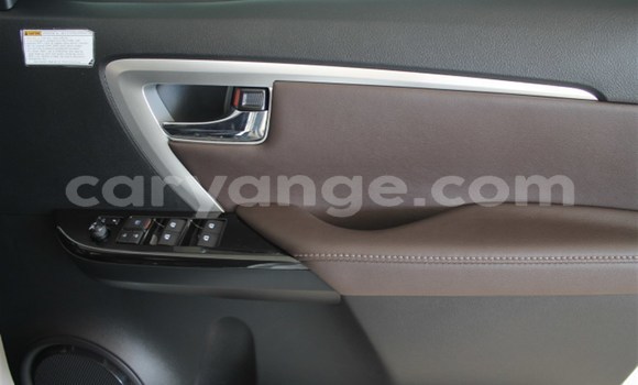 Acheter Occasion Voiture Toyota Fortuner Blanc à Grootfontein, Namibie Acheter Occasion Voiture Toyota Fortuner Blanc à Grootfontein, Namibie