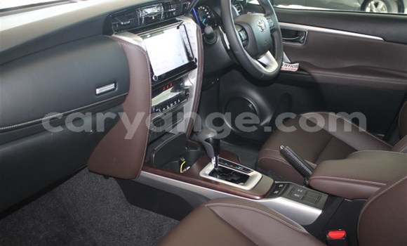 Acheter Occasion Voiture Toyota Fortuner Blanc à Grootfontein, Namibie Acheter Occasion Voiture Toyota Fortuner Blanc à Grootfontein, Namibie