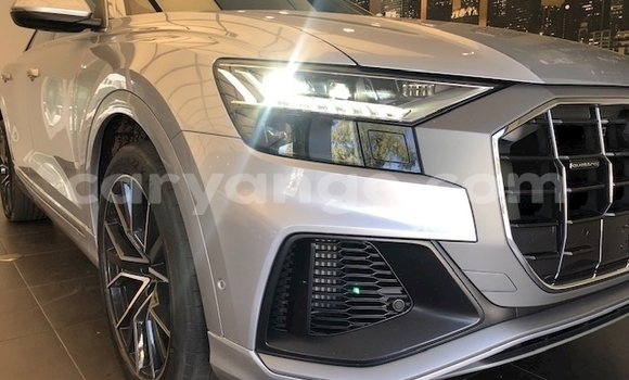 Acheter Occasion Voiture Audi Q8 Gris à Karasburg, Karas Acheter Occasion Voiture Audi Q8 Gris à Karasburg, Karas