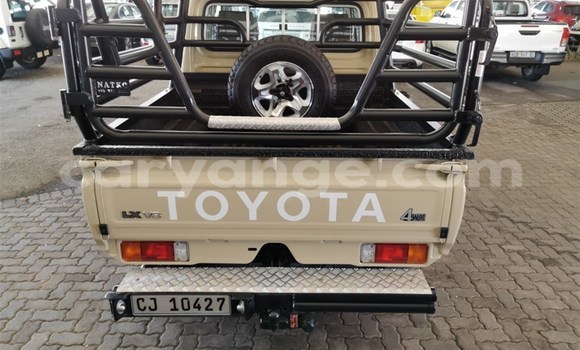 Buy Used Toyota Land Cruiser Beige Car in Grootfontein in Namibia Buy Used Toyota Land Cruiser Beige Car in Grootfontein in Namibia