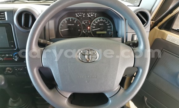 Buy Used Toyota Land Cruiser Beige Car in Grootfontein in Namibia Buy Used Toyota Land Cruiser Beige Car in Grootfontein in Namibia