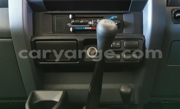 Buy Used Toyota Land Cruiser Beige Car in Grootfontein in Namibia Buy Used Toyota Land Cruiser Beige Car in Grootfontein in Namibia