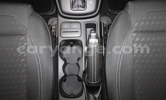 Acheter Occasion Voiture Ford Fiesta Rouge à Karasburg, Karas Acheter Occasion Voiture Ford Fiesta Rouge à Karasburg, Karas