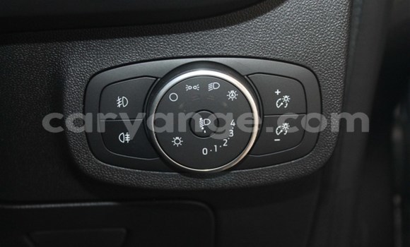 Acheter Occasion Voiture Ford Fiesta Rouge à Karasburg, Karas Acheter Occasion Voiture Ford Fiesta Rouge à Karasburg, Karas