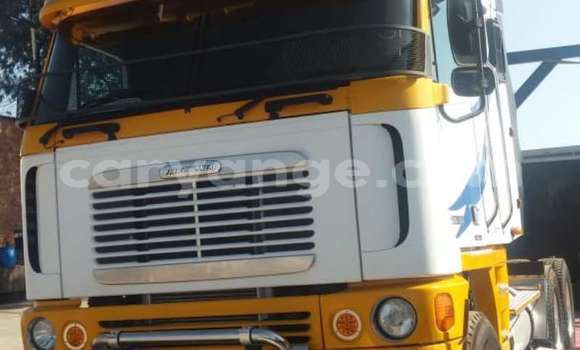Buy Used Caterpillar 120 Other Truck in Henties Bay in Erongo
