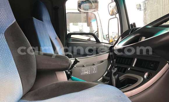 Acheter Occasion Utilitaire Nissan UD Blanc à Gobabis, Omaheke Acheter Occasion Utilitaire Nissan UD Blanc à Gobabis, Omaheke