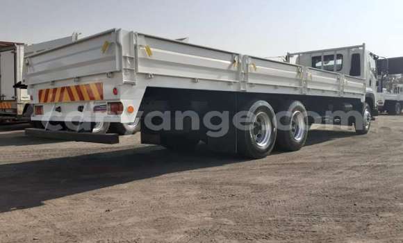 Buy Used Isuzu FTR 850 White Truck in Gobabis in Omaheke Buy Used Isuzu FTR 850 White Truck in Gobabis in Omaheke