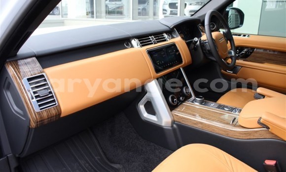 Acheter Occasion Voiture Land Rover Range Rover Blanc à Karasburg, Karas Acheter Occasion Voiture Land Rover Range Rover Blanc à Karasburg, Karas