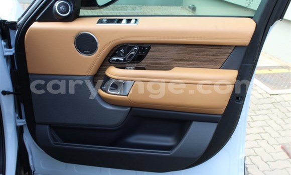 Acheter Occasion Voiture Land Rover Range Rover Blanc à Karasburg, Karas Acheter Occasion Voiture Land Rover Range Rover Blanc à Karasburg, Karas