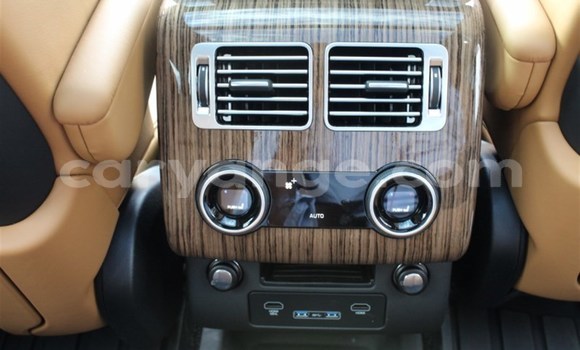 Acheter Occasion Voiture Land Rover Range Rover Blanc à Karasburg, Karas Acheter Occasion Voiture Land Rover Range Rover Blanc à Karasburg, Karas