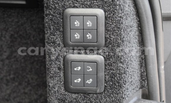 Acheter Occasion Voiture Land Rover Range Rover Blanc à Karasburg, Karas Acheter Occasion Voiture Land Rover Range Rover Blanc à Karasburg, Karas