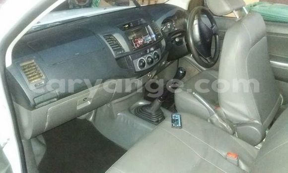 Acheter Occasion Voiture Toyota Hilux Blanc à Windhoek, Namibie Acheter Occasion Voiture Toyota Hilux Blanc à Windhoek, Namibie