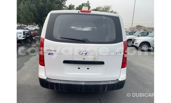 Buy Import Hyundai Cargo White Car in Import - Dubai in Namibia Buy Import Hyundai Cargo White Car in Import - Dubai in Namibia