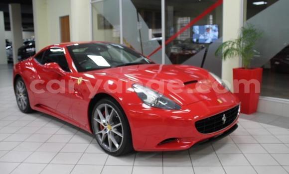Acheter Occasion Voiture Ferrari California Rouge à Windhoek, Namibie Acheter Occasion Voiture Ferrari California Rouge à Windhoek, Namibie