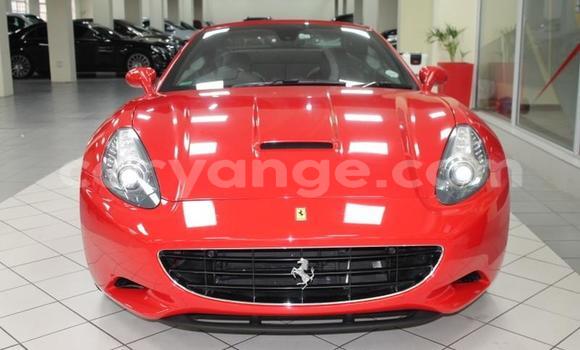 Acheter Occasion Voiture Ferrari California Rouge à Windhoek, Namibie Acheter Occasion Voiture Ferrari California Rouge à Windhoek, Namibie