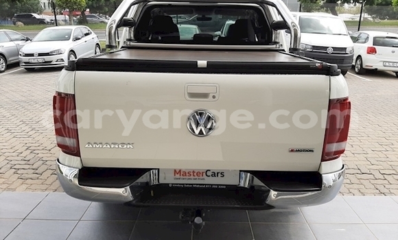 Acheter Occasion Voiture Volkswagen Amarok Blanc à Karasburg, Karas Acheter Occasion Voiture Volkswagen Amarok Blanc à Karasburg, Karas