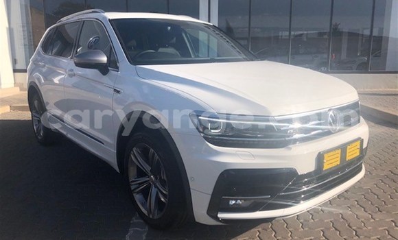 Buy Used Volkswagen Tiguan White Car in Karasburg in Karas Buy Used Volkswagen Tiguan White Car in Karasburg in Karas