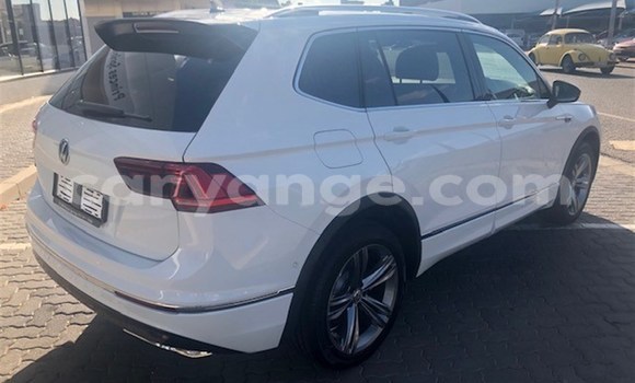Buy Used Volkswagen Tiguan White Car in Karasburg in Karas Buy Used Volkswagen Tiguan White Car in Karasburg in Karas