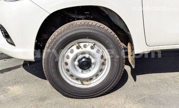 Buy Import Toyota Hilux White Car in Import - Dubai in Namibia Buy Import Toyota Hilux White Car in Import - Dubai in Namibia