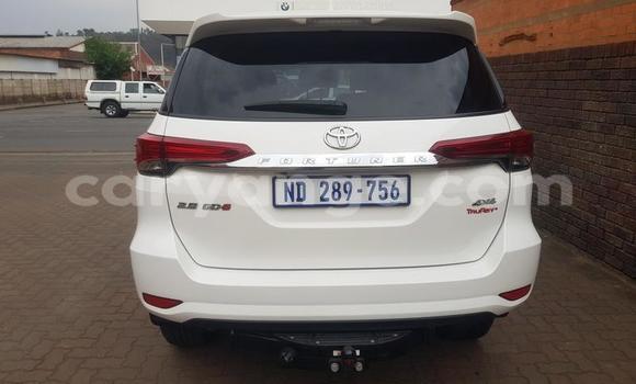 Buy Used Toyota Fortuner White Car in Karasburg in Karas Buy Used Toyota Fortuner White Car in Karasburg in Karas