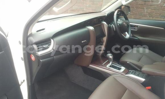 Buy Used Toyota Fortuner White Car in Karasburg in Karas Buy Used Toyota Fortuner White Car in Karasburg in Karas