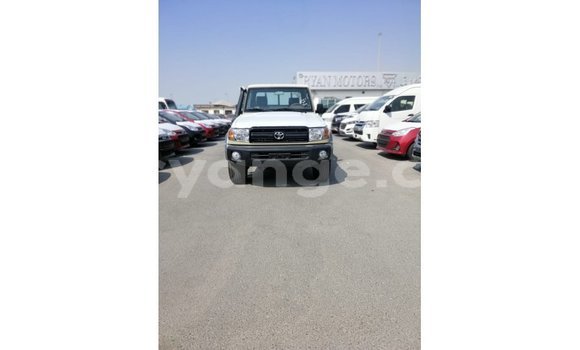 Buy Import Toyota Land Cruiser Beige Car in Import - Dubai in Namibia Buy Import Toyota Land Cruiser Beige Car in Import - Dubai in Namibia