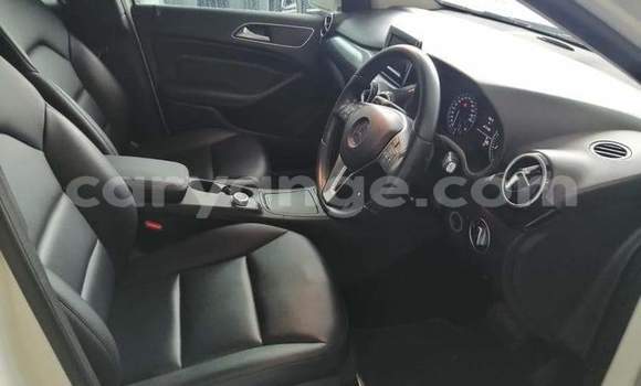 Acheter Occasion Voiture Mercedes-Benz B–Class Blanc à Windhoek, Namibie Acheter Occasion Voiture Mercedes-Benz B–Class Blanc à Windhoek, Namibie