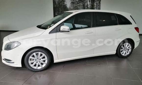 Acheter Occasion Voiture Mercedes-Benz B–Class Blanc à Windhoek, Namibie Acheter Occasion Voiture Mercedes-Benz B–Class Blanc à Windhoek, Namibie