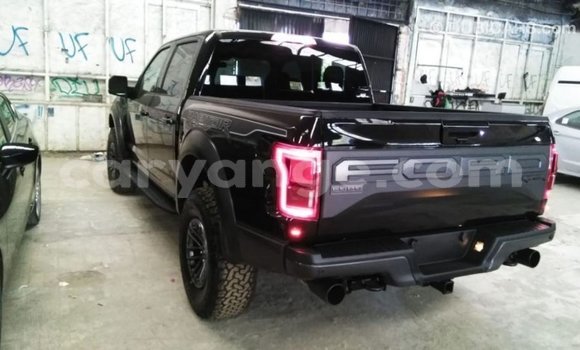 Acheter Import Voiture Ford Club Wagon Noir à Import - Dubai, Namibie Acheter Import Voiture Ford Club Wagon Noir à Import - Dubai, Namibie