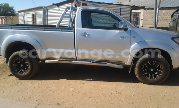 Buy Used Toyota Hilux Silver Car in Windhoek in Namibia Buy Used Toyota Hilux Silver Car in Windhoek in Namibia