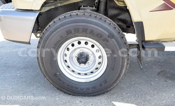 Buy Import Toyota Land Cruiser Beige Car in Import - Dubai in Namibia Buy Import Toyota Land Cruiser Beige Car in Import - Dubai in Namibia