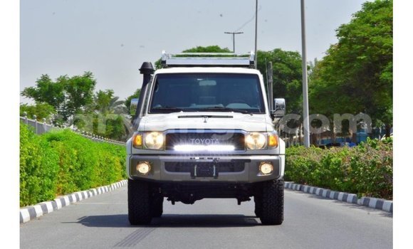 Buy Import Toyota Land Cruiser White Car in Import - Dubai in Namibia Buy Import Toyota Land Cruiser White Car in Import - Dubai in Namibia