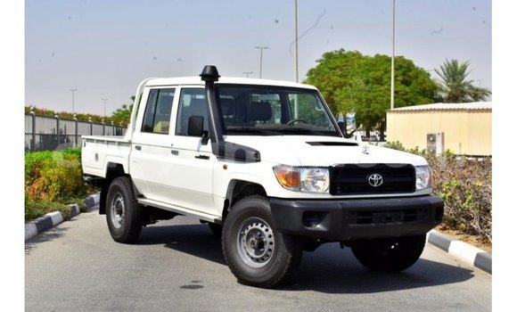 Buy Import Toyota Land Cruiser White Car in Import - Dubai in Namibia Buy Import Toyota Land Cruiser White Car in Import - Dubai in Namibia