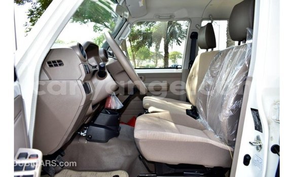 Buy Import Toyota Land Cruiser White Car in Import - Dubai in Namibia Buy Import Toyota Land Cruiser White Car in Import - Dubai in Namibia