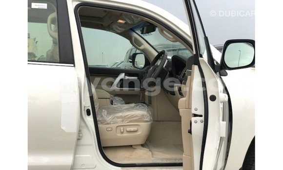 Buy Import Toyota Land Cruiser White Car in Import - Dubai in Namibia Buy Import Toyota Land Cruiser White Car in Import - Dubai in Namibia