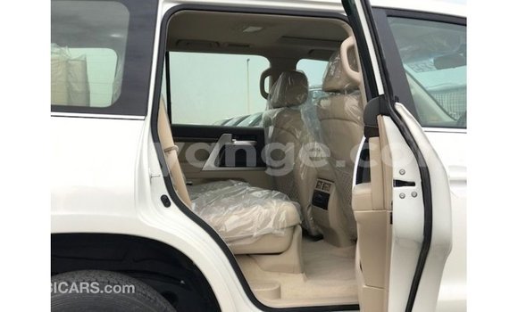 Buy Import Toyota Land Cruiser White Car in Import - Dubai in Namibia Buy Import Toyota Land Cruiser White Car in Import - Dubai in Namibia