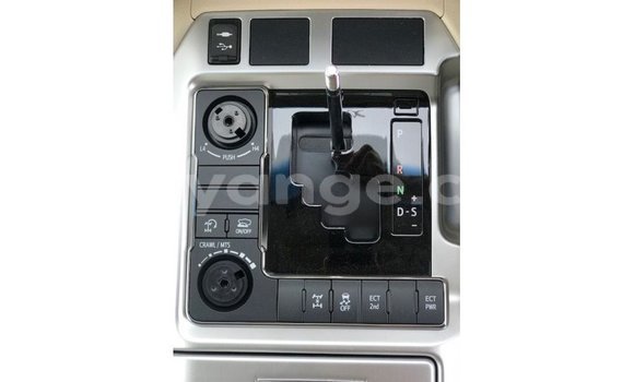 Buy Import Toyota Land Cruiser White Car in Import - Dubai in Namibia Buy Import Toyota Land Cruiser White Car in Import - Dubai in Namibia