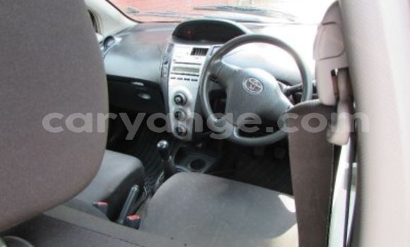 Buy Used Toyota Yaris Silver Car in Otjiwarongo in Namibia Buy Used Toyota Yaris Silver Car in Otjiwarongo in Namibia