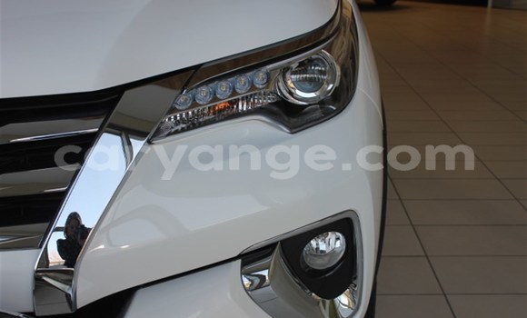 Acheter Occasion Voiture Toyota Fortuner Blanc à Gobabis, Omaheke Acheter Occasion Voiture Toyota Fortuner Blanc à Gobabis, Omaheke