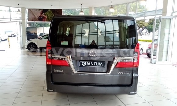 Acheter Occasion Voiture Toyota Sprinter Noir à Karasburg, Karas Acheter Occasion Voiture Toyota Sprinter Noir à Karasburg, Karas