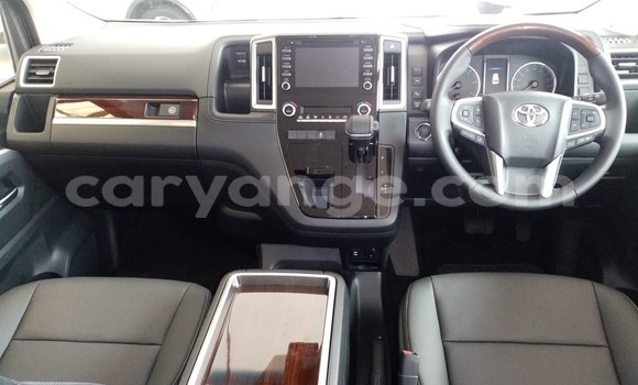 Acheter Occasion Voiture Toyota Sprinter Noir à Karasburg, Karas Acheter Occasion Voiture Toyota Sprinter Noir à Karasburg, Karas