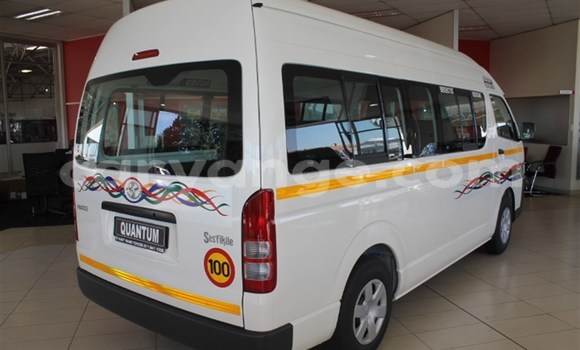 Acheter Occasion Voiture Toyota Sprinter Blanc à Karasburg, Karas Acheter Occasion Voiture Toyota Sprinter Blanc à Karasburg, Karas